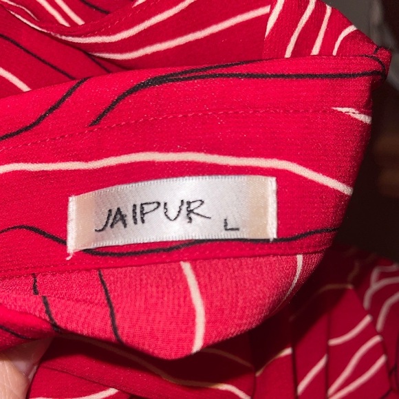 Jaipur red button down blouse. Super fun!! Size L - Picture 3 of 4